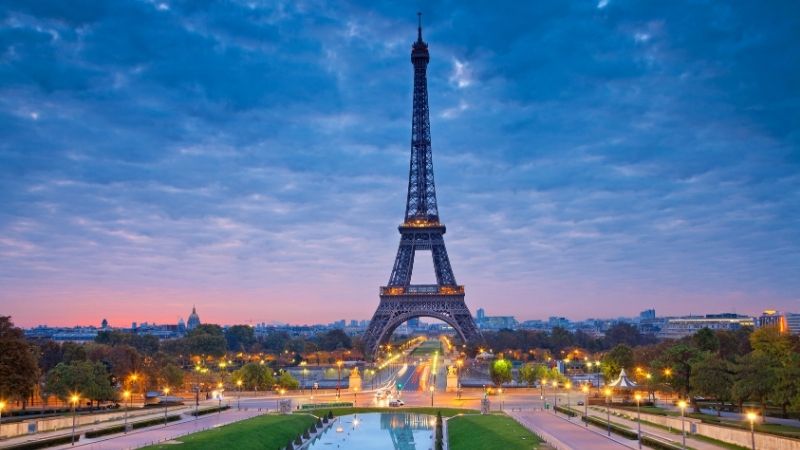 Paris'te Akşamları Neler Yapılabilir?