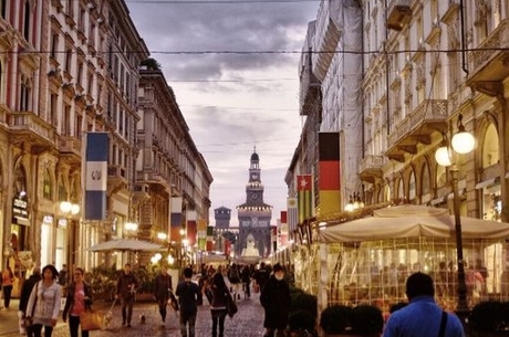 İzmir Çıkışlı Venedik Roma Napoli Floransa Gidiş Dönüş Milano (Motto İtalya) 