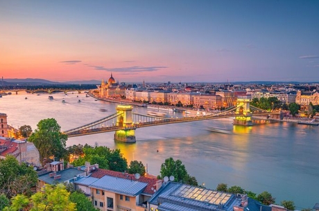 Prag Viyana Hallstatt Budapeşte Turu KIŞ (PRAG-BUDAPEŞTE) Pegasus Havayolları